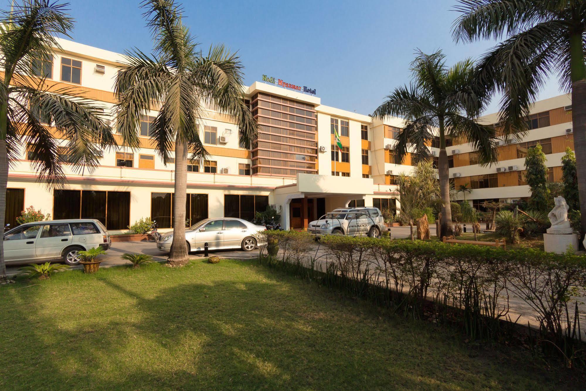 Nadi Myanmar Hotel Мандалай Экстерьер фото